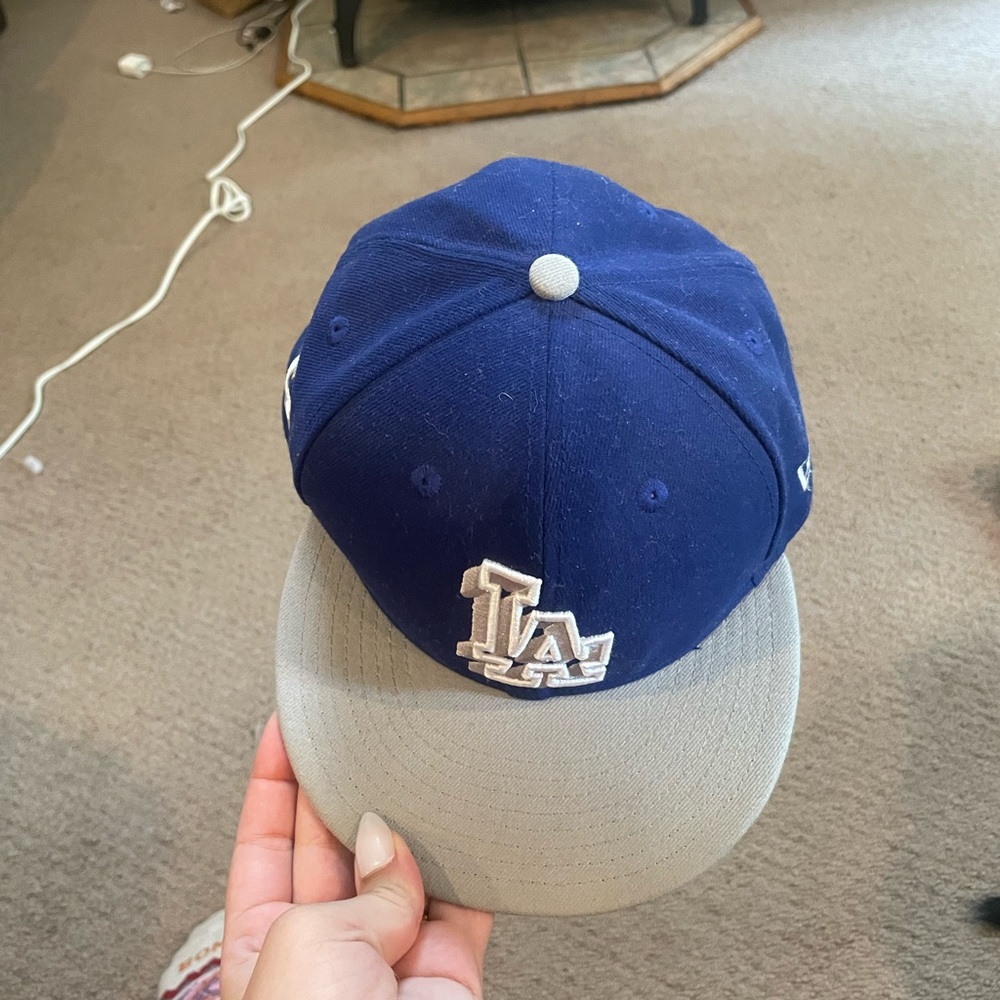 LA dodgers hat - Picture 6 of 6